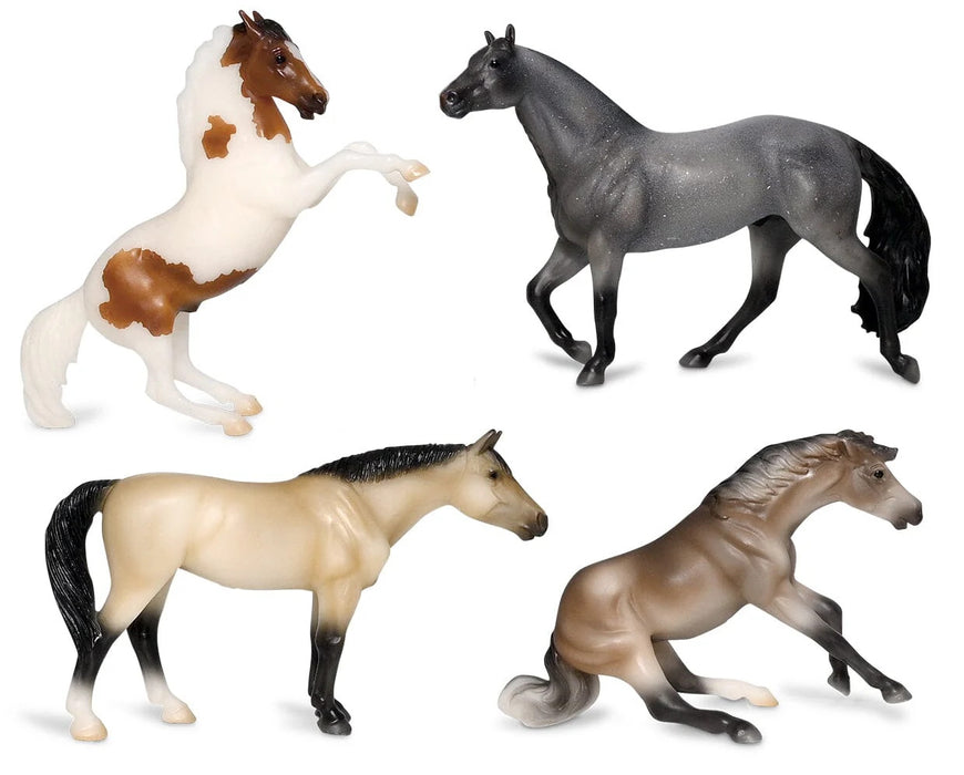 Breyer Stablemates 4-Piece Mountain Ranch Gift Set - Western Ranch Horses Collection