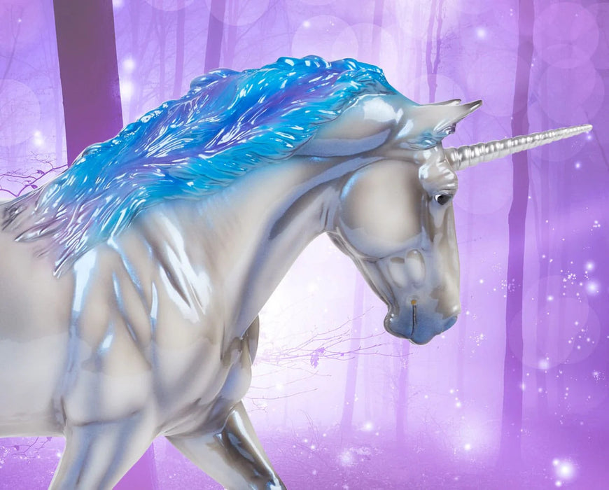 Breyer Traditional Thorin - Glossy Magical Unicorn Stallion #10632