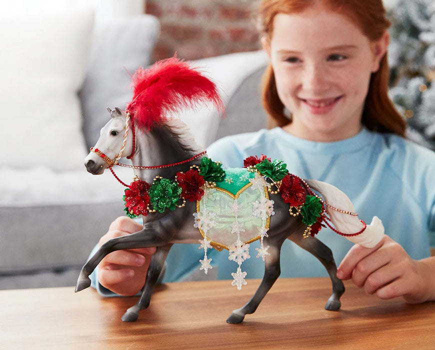 Breyer Model Horses Traditional Size 2025 Christmas In Bloom #B-HP=10222