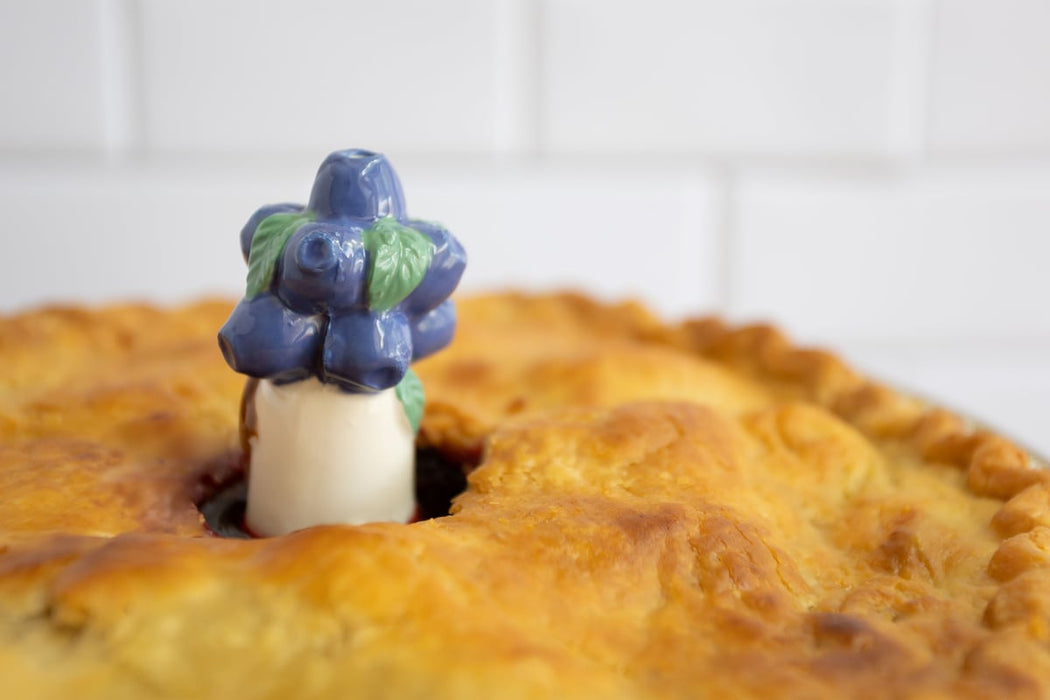 Fox Run Ceramic Blueberry Pie Vent – Decorative Pie Bird for Homemade Pies