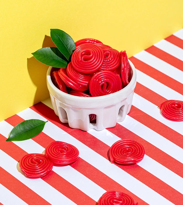 Gerrit Verburg Strawberry Red Licorice Wheels — 5.29 oz
